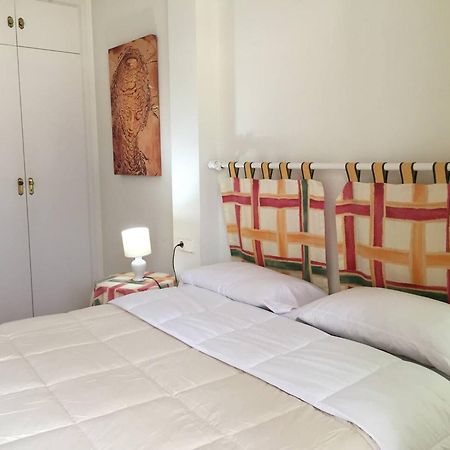 Spacious Apartment With Sea View Terrace In Calafell Exteriör bild
